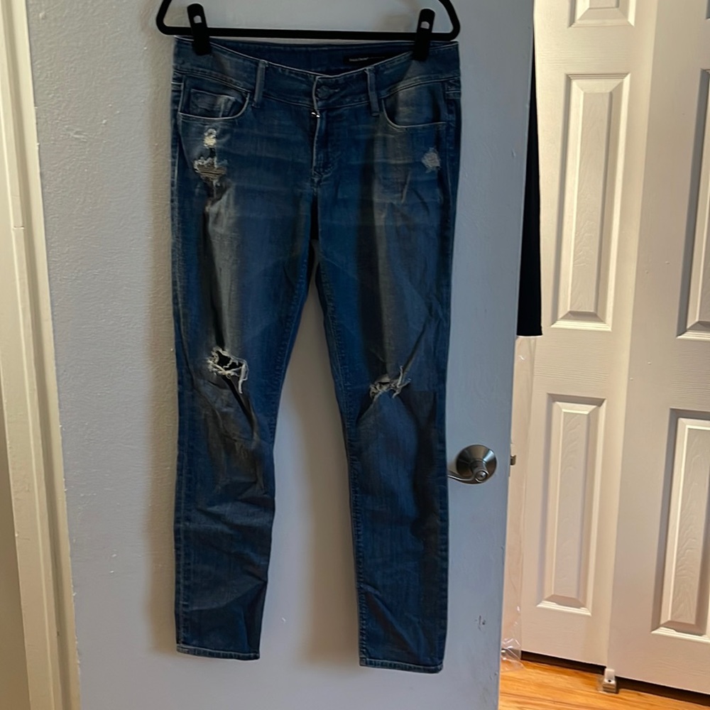 Black Orchid distressed straight leg jeans. In great condition!